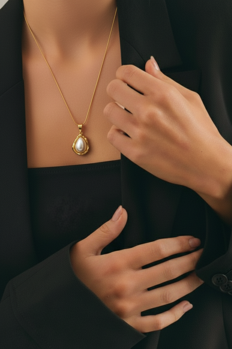 Gold Pearl Drop Necklace