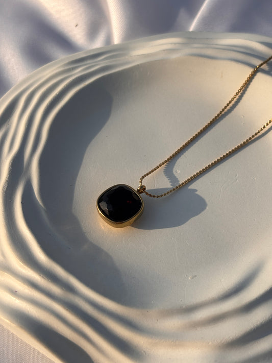 Bulky Black Pendant Gold Chain Necklace