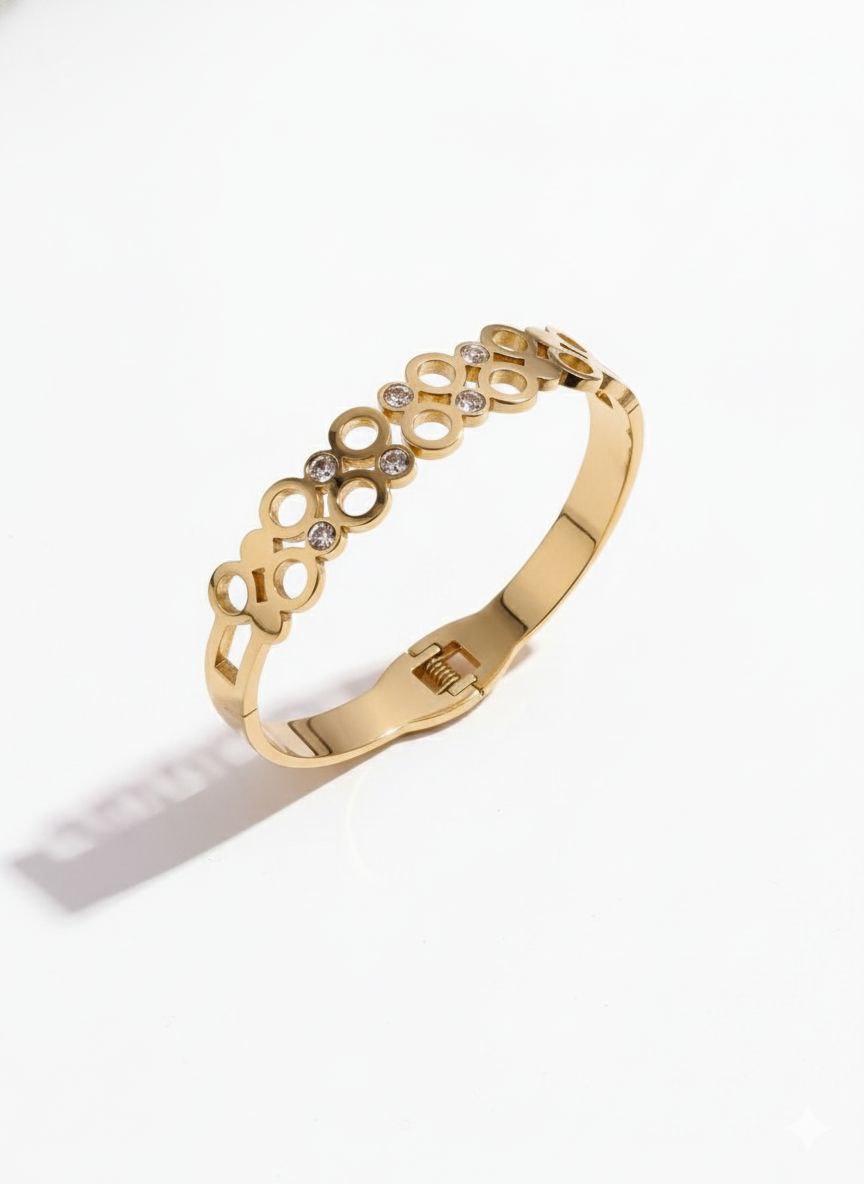 Contemporary Circle Link Bracelet